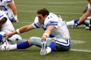 Drew_Bledsoe_stretching-300x200.jpg